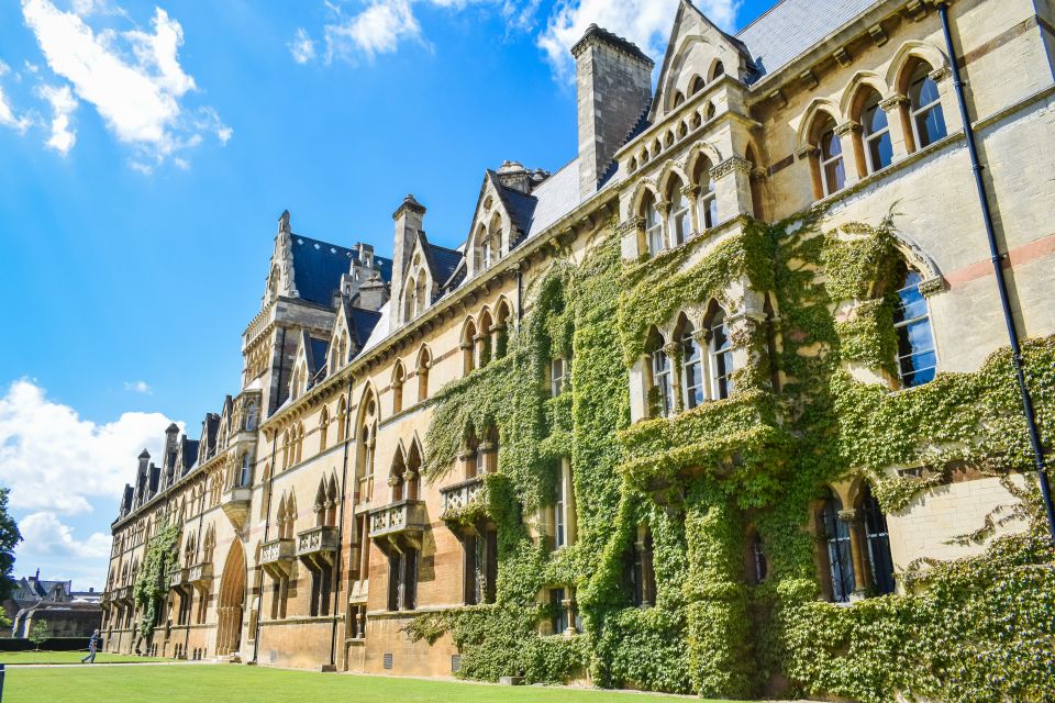 Oxford: Town & Gown Walking Tour - Lincoln College and Famed Alumni