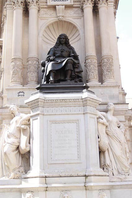 Paris: Evening Tour and Picnic With Champagne in Park - Experience and Inclusions