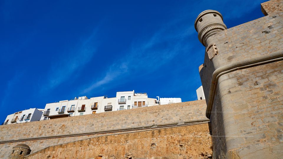 Peñíscola: Castle & Walled City Spanish Guided Tour - Inclusions