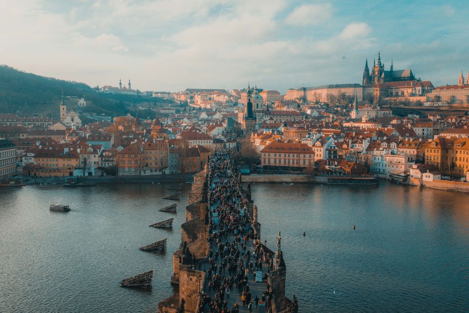 Photo Tour: Prague Famous City Landmarks Tour - Suggested Itinerary