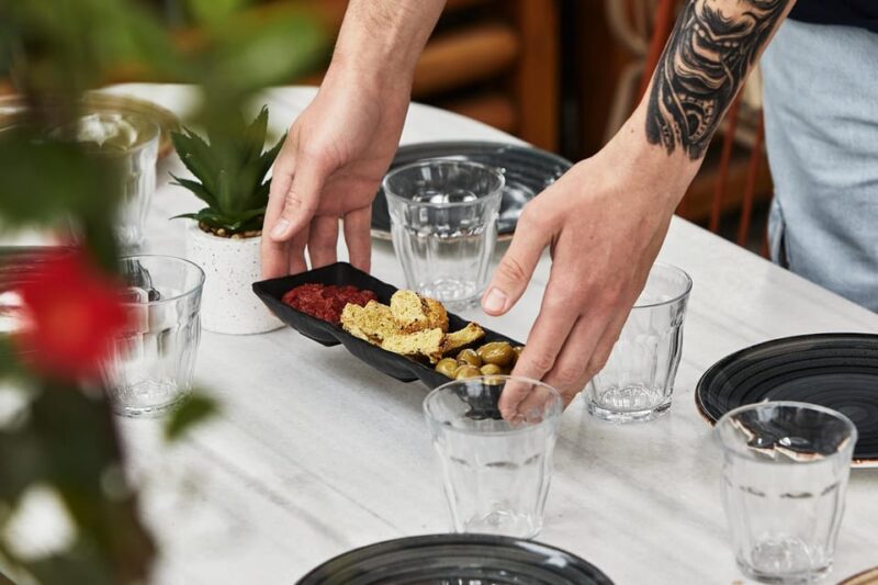 Picturesque Santorini, Tradition and Culture_Tour in Spanish - Culinary Experience