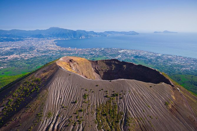 Pompeii and Mount Vesuvius Day Trip From Naples With Lunch - Pompeii Ruins Tour