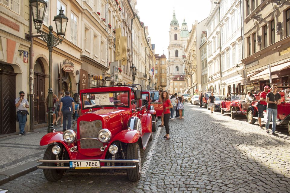 Prague: 1.5–Hour Vintage Car Tour - Live Commentary and Customization