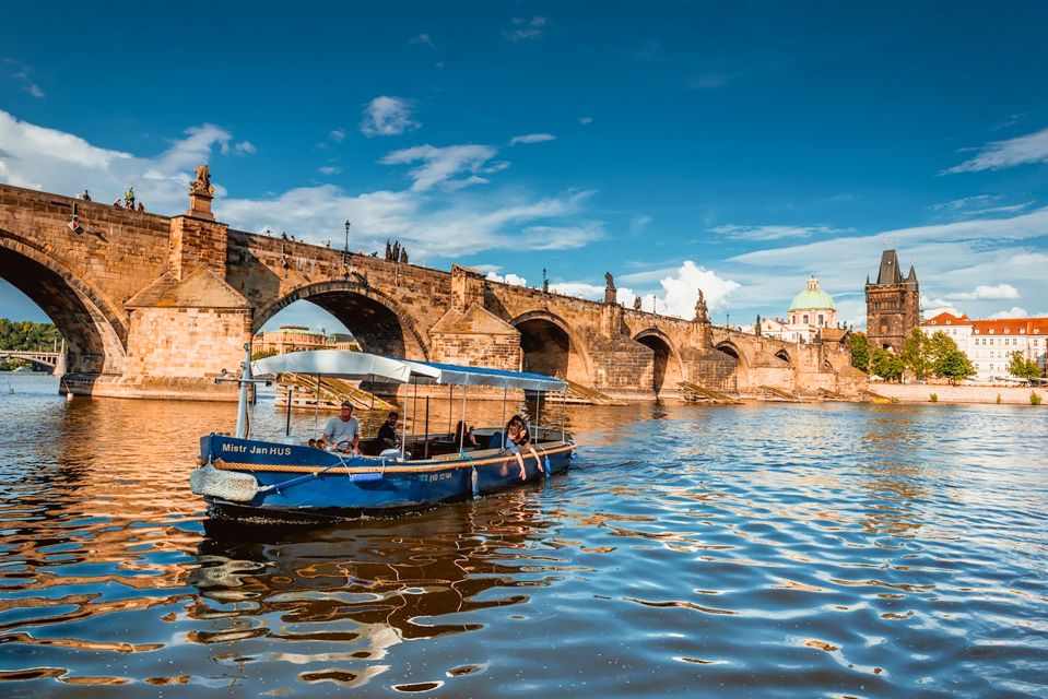 Prague: 45-Minute Sightseeing Cruise to Devils Channel - Cruise Itinerary