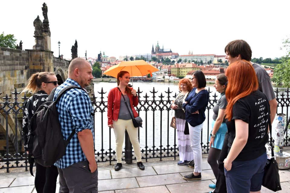 Prague: Castle and Jewish Quarter Tour - Tour Experience and Features