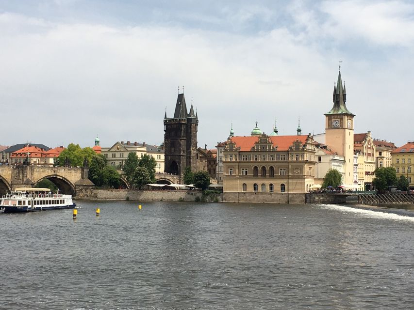 Prague City: 1-Hour Orientation Tour by Bus - Meeting Point & Directions