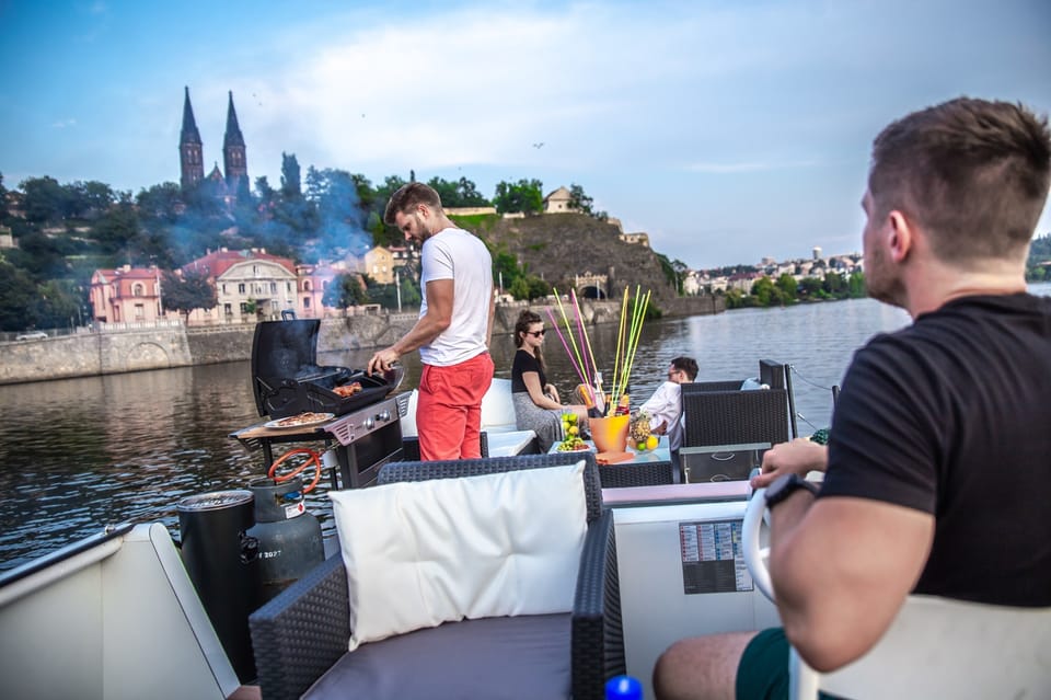 Prague: Private River Cruise With Unlimited Beer or Prosecco - Yacht Features and Amenities