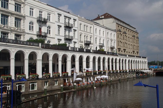 Private 3-Hour Hamburg Sightseeing Tour in a Mercedes Limousine - Tour Guides