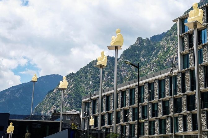 Private Andorra Tour : Sightseeing & Shopping Local Lunch - Cancellation and Refund Policy