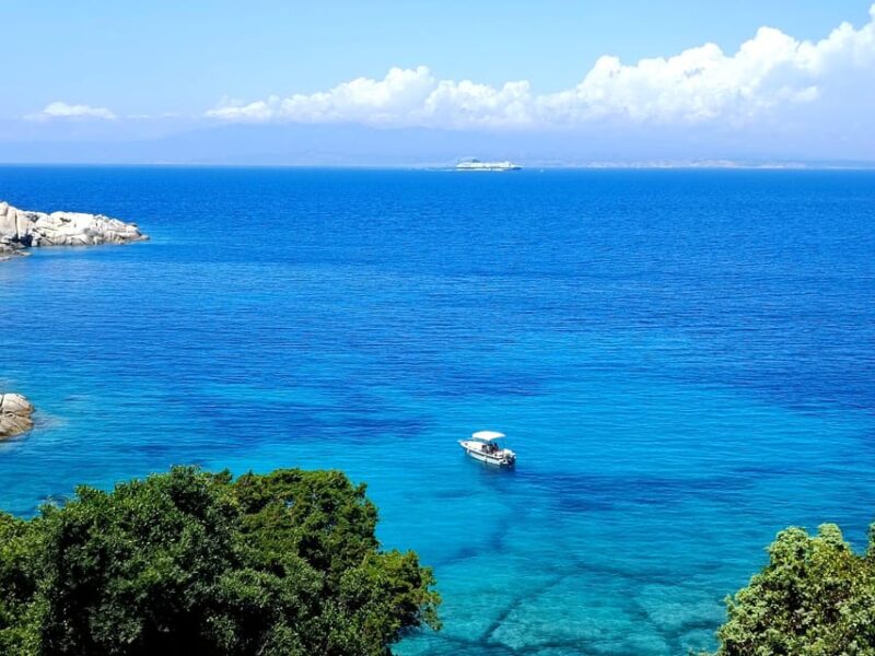 Private Boat Tour to the Strait of Bonifacio With Aperitif - Inclusions
