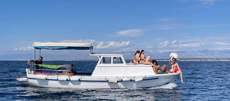 Private Boat Tour With Refreshing Drinks Zadar - Activities