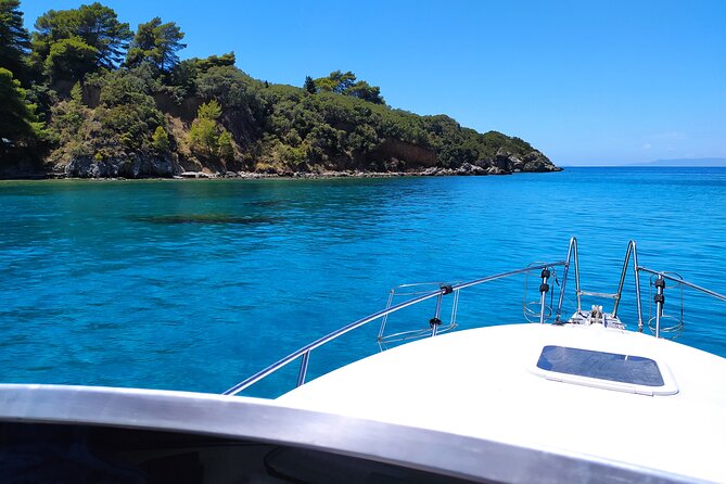 Private Boat Tour With Snorkeling in Leftkro - Pricing and Capacity