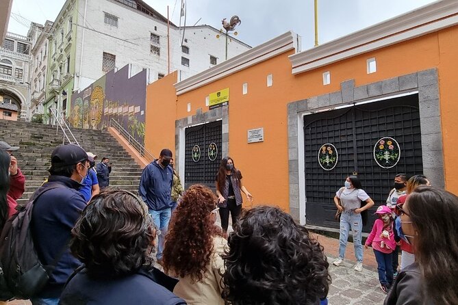 Private Colonial Walk Trough the Old Town in Quito - La Guaragua