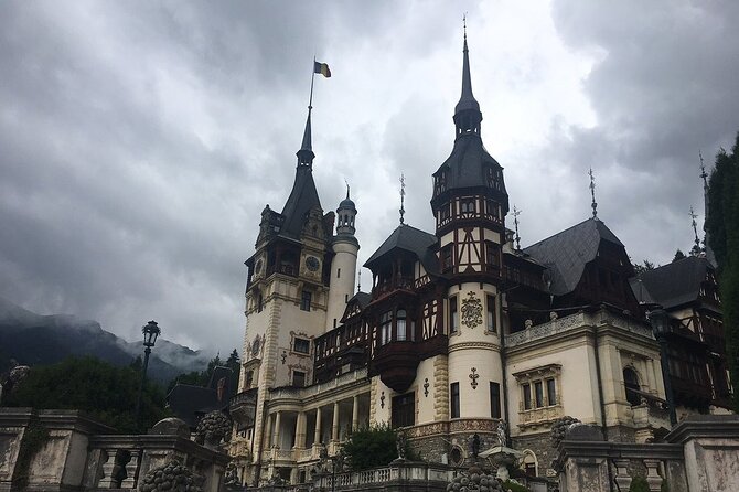 Private Day Tour From Brasov to Rasnov Fortress - Peles Castle Exploration
