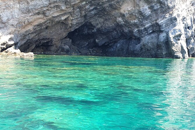 Private Excursion to the Island of Ischia With Gozzo Cilento 12M - Precautions for Seasickness