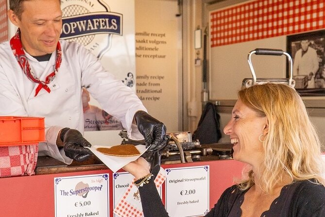 Private Food and Market Tour in Central Amsterdam With a Fun Local - Personalized Tour Experience