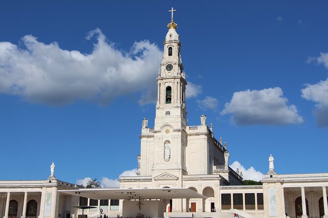 Private Full-Day Tour of Fátima Nazaré Óbidos and Batalha - Since You Asked