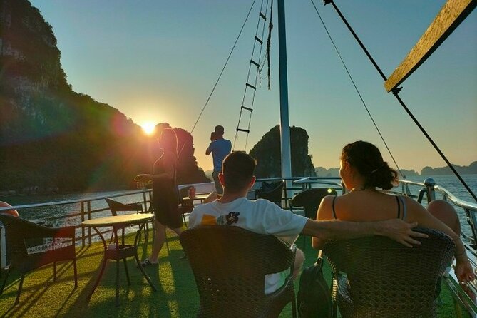 Private Halong Bay Tour With Lunch, Cave, Kayaking, Swimming - Highway Transfer - Customer Reviews
