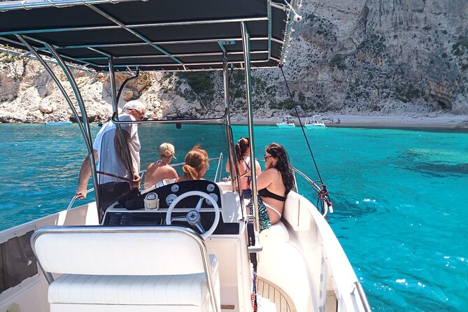 Private Luxury 6.5m 140HP Speedboat Cruise Shipwreck & Blue Caves - Additional Information