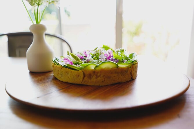 Private Market Tour and Cooking Class in Annecy With a Local - Savoring the Seasonal Fruit Cake