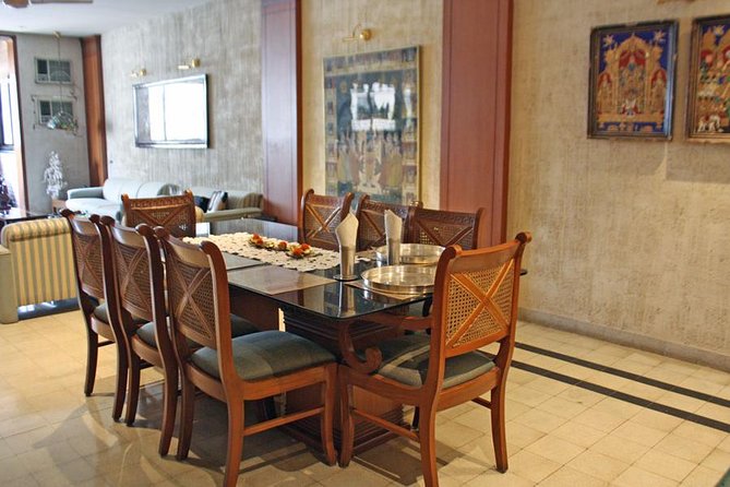 Private Mumbai Home Vegetarian Cooking Class With Crawford Market Visit and Lunch - Reviews and Ratings