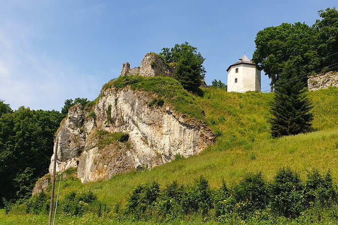 Private Ojców National Park and Ogrodzieniec Castle Tour From Krakow - Exploring Ojcowski National Park