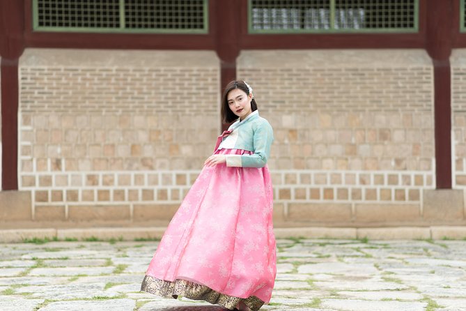 Private Palace Photo Shoot in Seoul With a Photographer - Pricing and Group Size Options