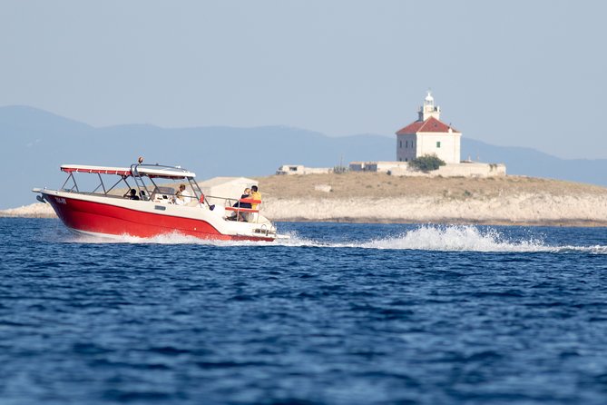 Private Red Rocks and Pakleni Islands Beach Hopping Speedboat Tour - Tour Ending and Refund Policy