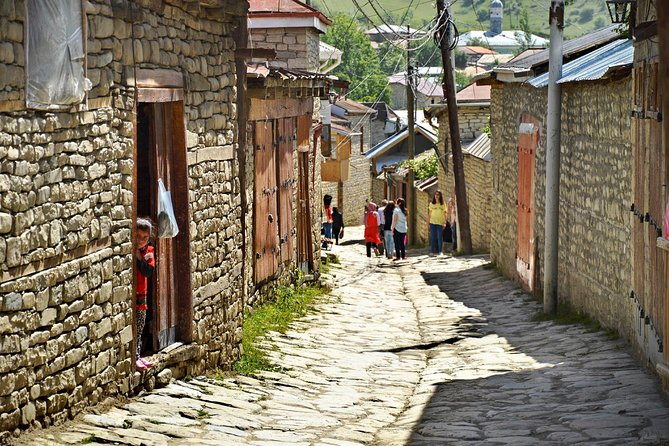 Private Shamakhi - Lahij Tour - Local Coppersmith Visit