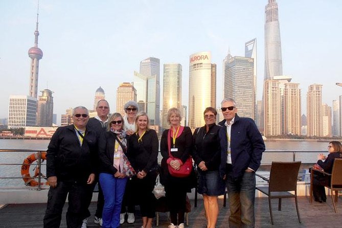 Private Shanghai Day Tour: Shanghai Museum, Yu Garden, Bund, Huangpu Cruise - Enjoying the Huangpu River Cruise