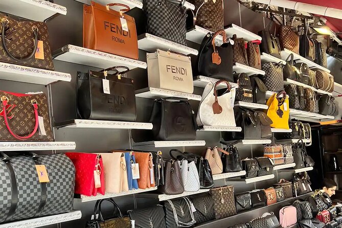 Private Shopping in Grandbazaar With Local Personal Shopper - Tour Guides and Quality