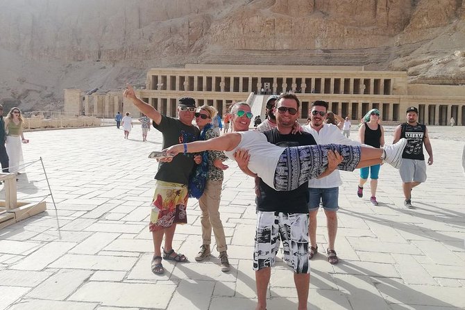 Private Sightseeing Luxor With Private Bus and Guide - Pickup and Meeting Information
