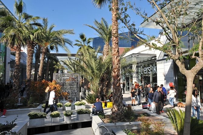 Private Tour French Riviera Shopping & Lunch in St Paul De Vence - Accessibility and Booking Details