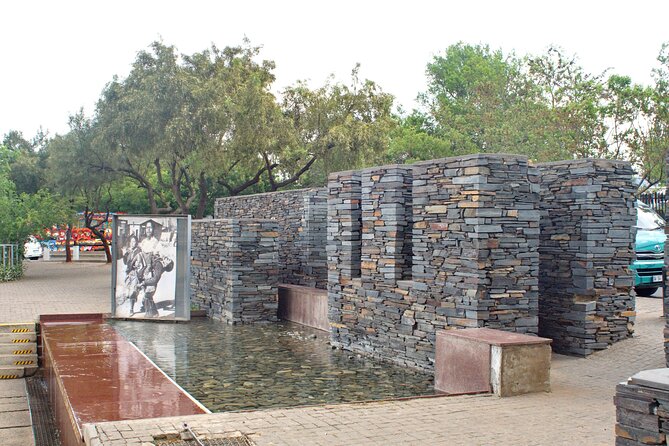Private Tour of Johannesburg, Soweto and Apartheid Museum - Exploring Johannesburg