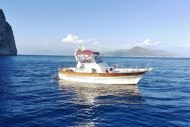 Private Tour of the Island of Capri by Boat and Visit to the Caves - Booking Information