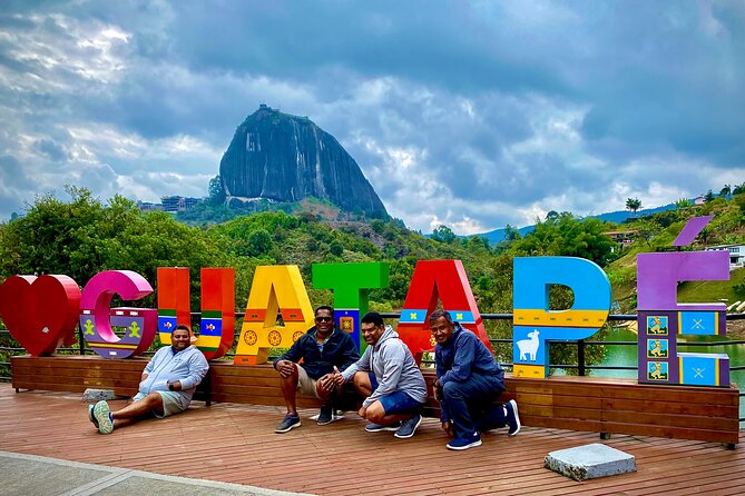 Private Tour to Guatapé With Helicopter Boat Ride and Roca Peñol - Important Information