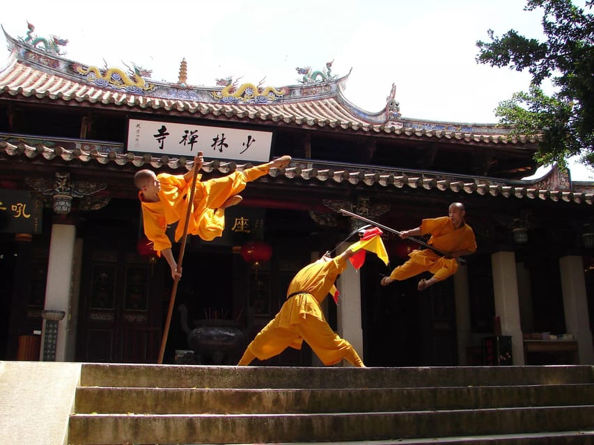 Private Tour to Shaolin Temple With Kongfu Training Class 2H - Chinese Kungfu Show