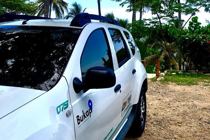 Private Transportation From Santa Marta to Barranquilla Airport - Vehicles and Seating Capacity