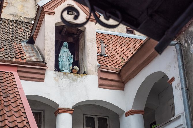 Private Vilnius Ghost & Legends Tour - Highlights of the Tour