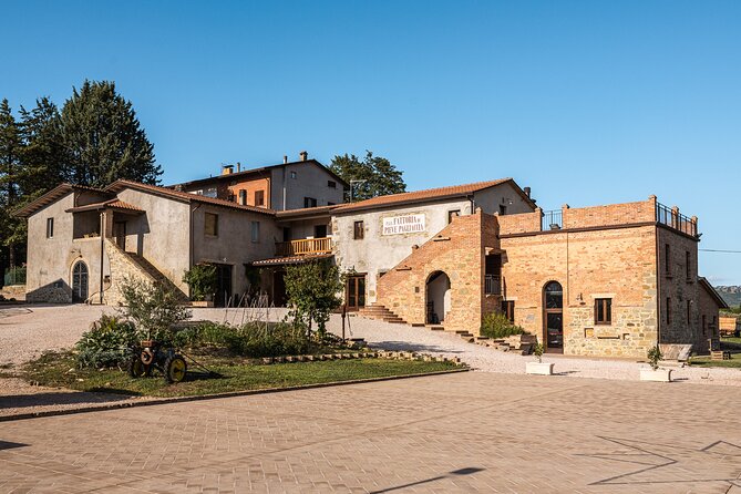 Private Visit to the Brugnoni Winery With Tasting of 4 Wines - Visit Accessibility and Policies