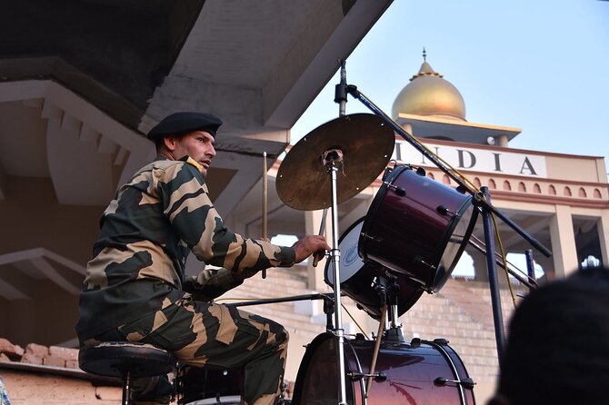 Private Wagah Border Drama and the Golden Temple With Transfer - The Wagah Border Ceremony