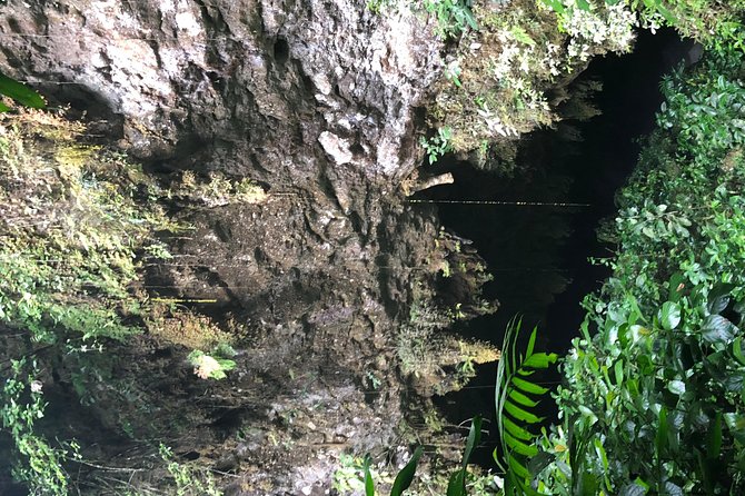 Private Xunantunich Mayan Ruins & Inland Blue Hole Tour From Placencia - Lunch and Headlamps