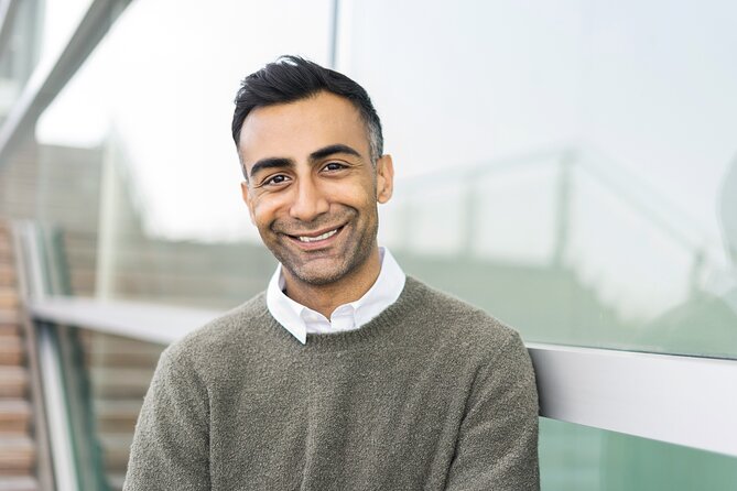 Professional Tinder Photo Session in Amsterdam - Booking Confirmation