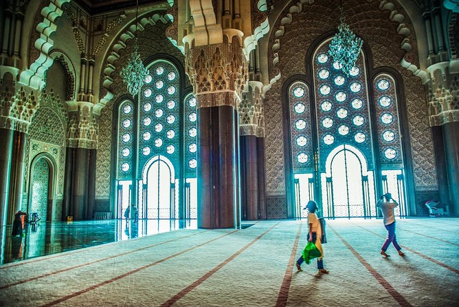 Religious Casablanca: Private Spiritual Tour Including Hassan II Mosque Visit - Notre Dame De Lourdes Church