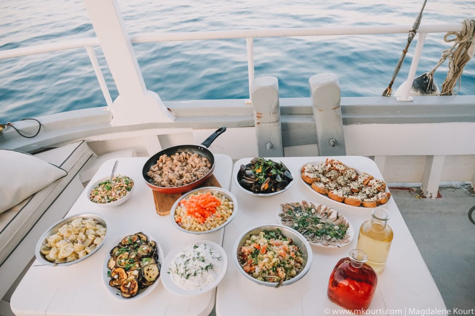 Rhodes: Sunset Cruise With Live Music, Wine & Greek Buffet - Guest Reviews