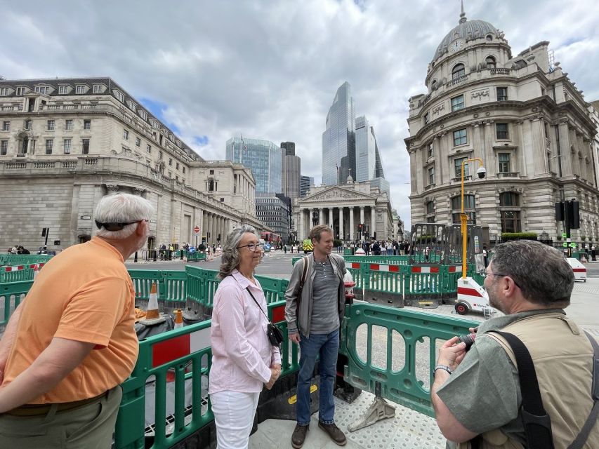 Roman Ruins to Blitz Bombings: Londons Fiery History - Commemorating the Great Fire