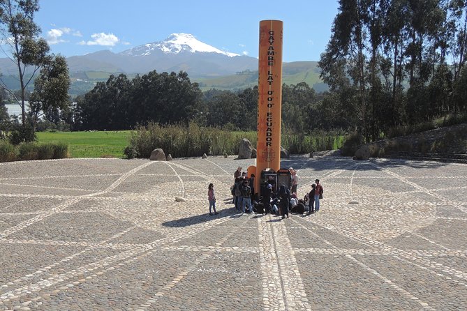 Rose Plantation, Equator Line and Otavalo Market Private Tour - Traveler Reviews and Feedback