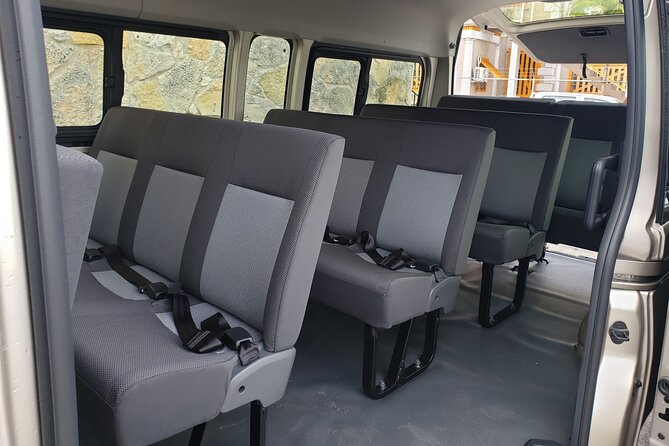 Roundtrip Transport From Airport to Bahamar, Breezes, Cable Beach, Margaritavill - Cost and Pricing