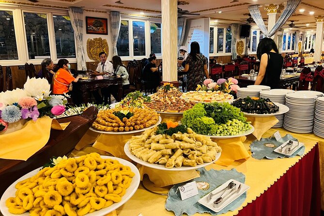 Saigon River Dinner Cruise With Live Music - Tour Details and Duration