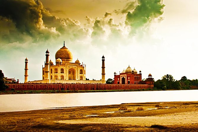 Same Day Taj Mahal and Agra Tour From Pune With Return Flights - Meeting and Pickup Details